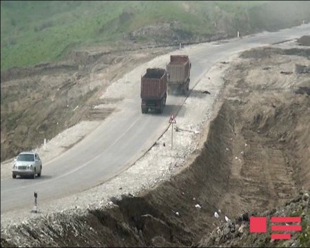 Şamaxıda yeni istifadəyə verilən 3 avtomobil yolu sürüşmə nəticəsində dağılıb