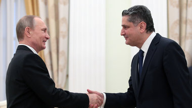 Rusiyadakı erməni oliqarxlara Kremldən çox sərt xəbərdarlıq Rusiyadakı erməni oliqarxlara Kremldən çox sərt xəbərdarlıq