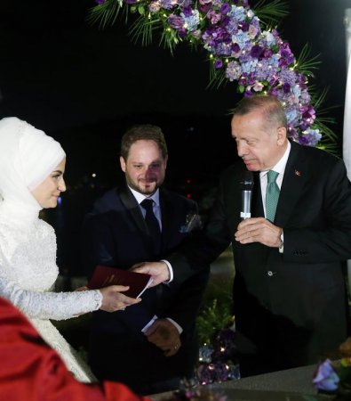 Ərdoğan nikah şahidi oldu - 