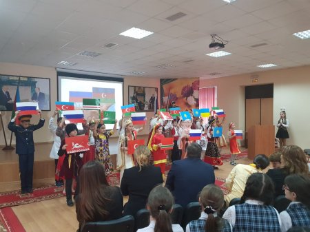 Həştərxan şəhərində yerləşən Heydər Əliyev adına məktəbdə tədbir 