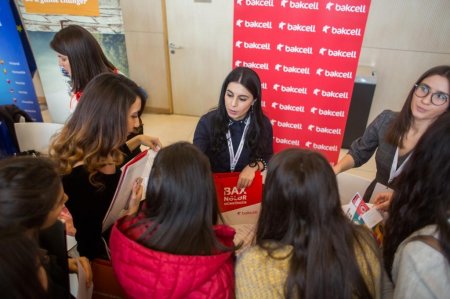 Bakcell ADA Universitetində keçirilmiş karyera yarmarkasına qatılıb