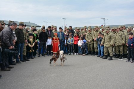 Hərbi hissələrdə “Açıq qapı günü” keçirilib