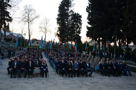 10 milyonuncu azərbaycanlının doğulmasını tərtərlilər bayram kimi qeyd ediblər