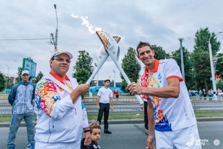 Azərbaycanlı olimpiya çempionu II Avropa Oyunlarının məşəlinin estafetində iştirak edib