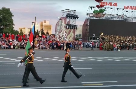 Azərbaycan hərbçiləri Minskdə keçirilən hərbi paradda iştirak ediblər - 