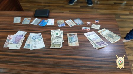 Çinli biznesmen Bakıda sənədlərini və pulunu itirdi, polis kömək etdi - 