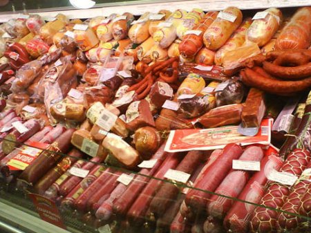 “Flaqman” halal kolbasa satmır: etiraf, vəhabi izi, 1,3 ton atılmış məhsul… – 