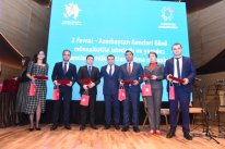 “Nar” ictimai fəallığı ilə seçilmiş gəncləri təbrik etdi “Nar” ictimai fəallığı ilə seçilmiş gəncləri təbrik etdi
