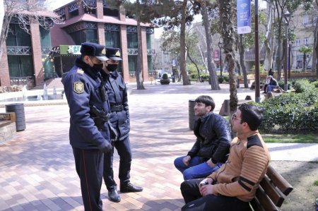 Bakıda polis bütün küçələrdə əhaliyə xəbərdarlıqlar edir