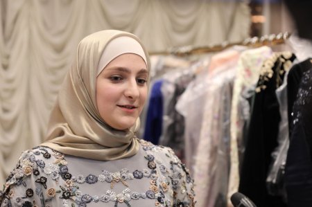 Ramzan Kadırov 21 yaşlı qızını nazir müavini təyin etdi