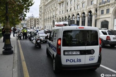 Bakıda polis əməkdaşı qəzaya düşdü: Yaralılar var -