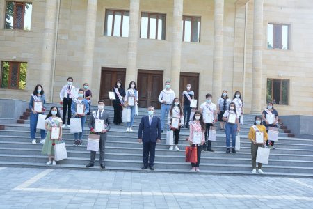 İcra başçısı tələbə adını qazanan gənc tərtərlilərlə görüşdü