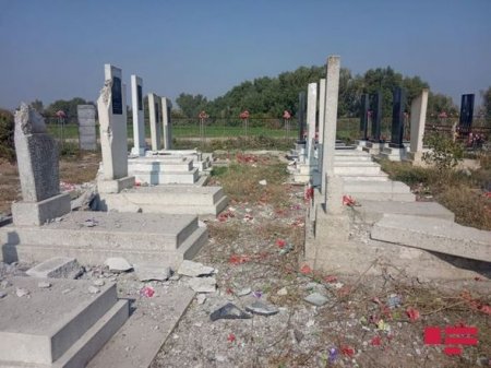 Ermənilərin atdığı top və raket mərmiləri Ağdam və Tərtərin kənd məzarlıqlarını dağıdıb - 