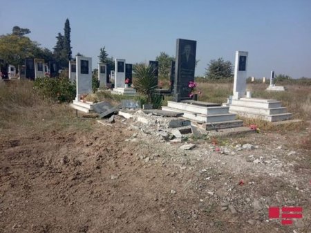 Ermənilərin atdığı top və raket mərmiləri Ağdam və Tərtərin kənd məzarlıqlarını dağıdıb - 