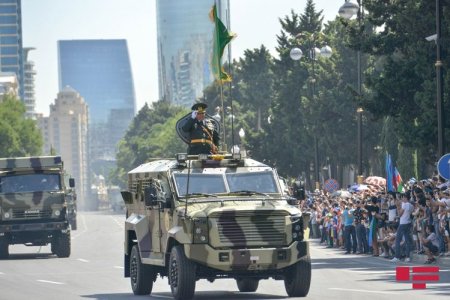 Yol polisi "Zəfər parad"ı ilə bağlı növbəti dəfə əhaliyə və avtomobil sahiblərinə müraciət edib