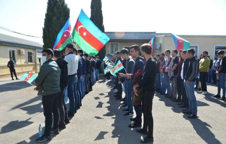 Orduya könüllü çağırılan tələbələrə güzəşt ediləcək - 