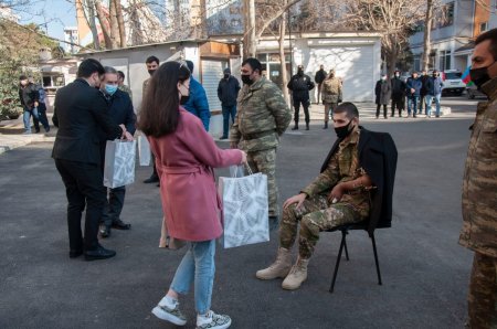 Nərimanovda Vətən Müharibəsinin iştirakçıları və qaziləri ilə görüş keçirilib - 