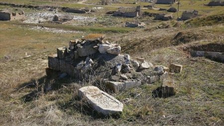 “Sanki ölülərdən də intiqam almaq istəyiblər”  - 