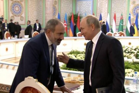 Putin Paşinyanla Qarabağdakı vəziyyəti müzakirə etdi