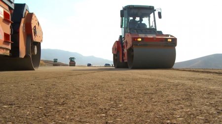 “Zəfər yolu”nun asfaltlanmasına başlanıldı - 