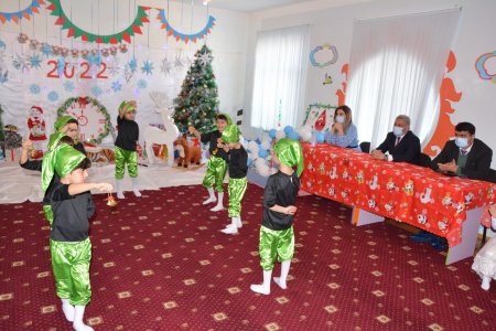 İcra başçısı uşaqların bayram şənliklərində iştirak edib