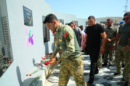 Şəhid polkovnik-leytenant Soltan Məmmədovun anım gününə həsr olunmuş “Təki Vətən Yaşasın” adlı tədbir keçirilib Şəhid polkovnik-leytenant Soltan Məmmədovun anım gününə həsr olunmuş “Təki Vətən Yaşasın” adlı tədbir keçirilib