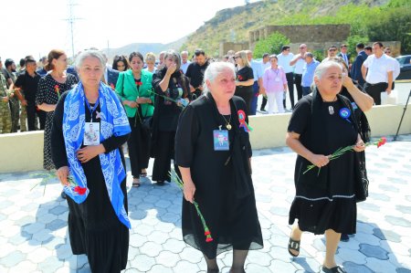 Şəhid polkovnik-leytenant Soltan Məmmədovun anım gününə həsr olunmuş “Təki Vətən Yaşasın” adlı tədbir keçirilib Şəhid polkovnik-leytenant Soltan Məmmədovun anım gününə həsr olunmuş “Təki Vətən Yaşasın” adlı tədbir keçirilib