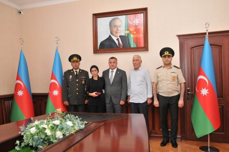 Abşeronda şəhidin medalı ailəsinə təqdim edildi 