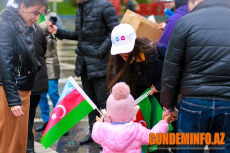 NAR Bakıda bayraq payladı 