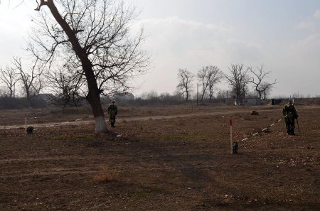 Azərbaycan Ordusu məşq keçir, ponton-körpü salmaqla su maneələrinin aşılması tapşırıqları praktiki icra edilir