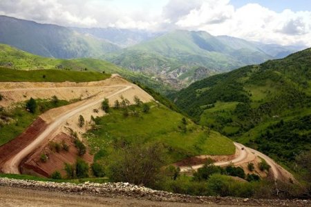 “Persona non grata” xanım öz ampluasında: 