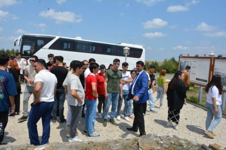 “Tələbələrin liderlik məktəbi” adlı  gənclər düşərgəsi fəaliyyətə başlayıb