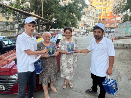 Ülvi Quliyev "ev-ev", "məhəllə-məhəllə" prinsipi ilə görüşləri davam etdirir -