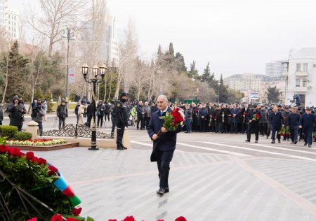 DTX-nin əməkdaşları Xocalı abidəsini ziyarət etdi -  