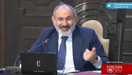 Paşinyanın siyasi rəqibinin maşını yandırıldı