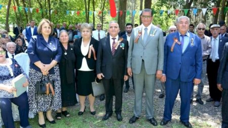 “Georgi lenti”ni yaxama 2 metr boyu olan adam sancdı”