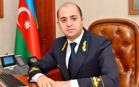 Vüsal Aslanov Aparat rəhbərini işdən çıxardı -