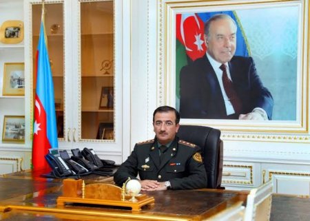 Yeni rəis Rəşad Əhmədov məhkumları incidir