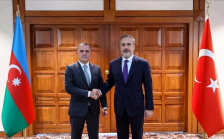 Ceyhun Bayramov Fidanla sülhdən danışdı