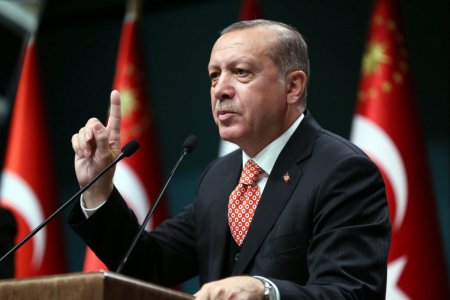 Ərdoğan: Rusiya ilə Ukrayna arasında sülh masası Türkiyədə qurulacaq