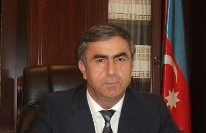 İcra başçısı Bakıda qohumunun adına 5 mənzil alıb?