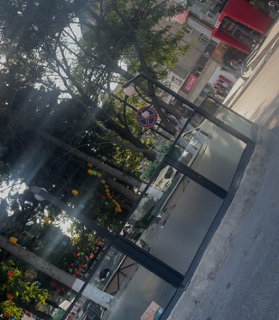 Xətai rayonunda Sarayeva küçəsində park necə kafeye çevrildi?-