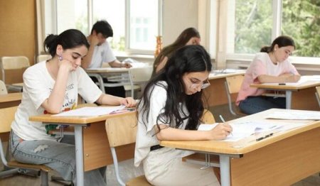 Bu universitetlərin rus bölməsinə qəbul dayandırıldı
