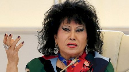 Zeynəb Xanlarova 40 il əvvəl -