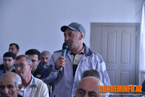 Süleyman Mikayılov Qızıldaş qəsəbəsində səyyar qəbulu keçirib Süleyman Mikayılov Qızıldaş qəsəbəsində səyyar qəbulu keçirib
