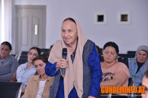 Süleyman Mikayılov Qızıldaş qəsəbəsində səyyar qəbulu keçirib Süleyman Mikayılov Qızıldaş qəsəbəsində səyyar qəbulu keçirib