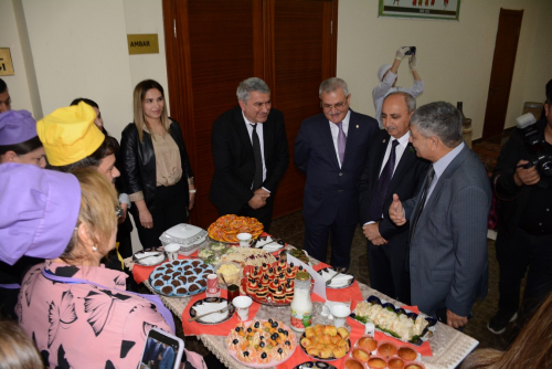 20 oktyabr 2025-ci il tarixdə-Beynəlxalq Kulinariya Günündə Tərtərdə “XIX Əsr İrəvan Mətbəxi” kitabının təqdimatı olub 20 oktyabr 2025-ci il tarixdə-Beynəlxalq Kulinariya Günündə Tərtərdə “XIX Əsr İrəvan Mətbəxi” kitabının təqdimatı olub