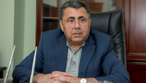 Cavanşir Paşazadə seçicilər adından özünə təşəkkür yazıb? - Cavanşir Paşazadə seçicilər adından özünə təşəkkür yazıb? -