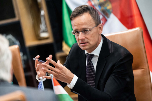 Siyarto: Macarıstan Rusiya neftindən imtina edə bilməz Siyarto: Macarıstan Rusiya neftindən imtina edə bilməz