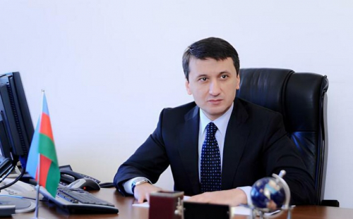 Aygün Əliyevanın Prezidentin sabiq mətbuat katibinə “dostluq sədaqəti” – Aygün Əliyevanın Prezidentin sabiq mətbuat katibinə “dostluq sədaqəti” –